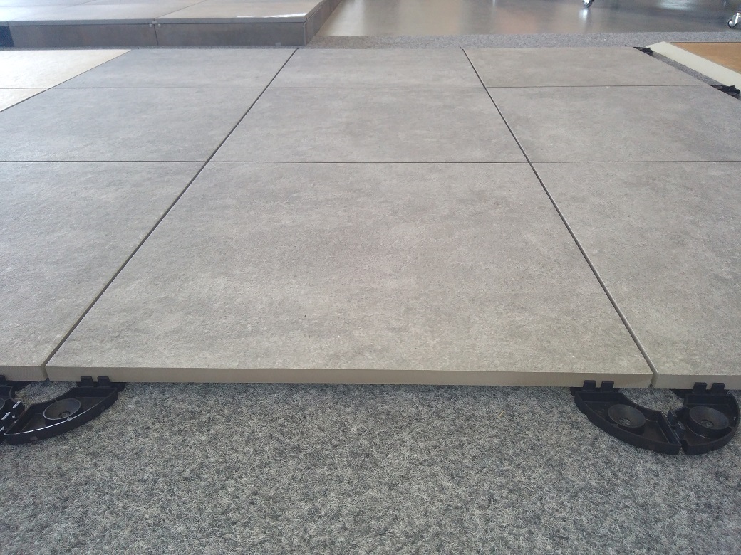 venkovní dlažba na terče kalibrovaná Pietra Grey 60x60x2cm